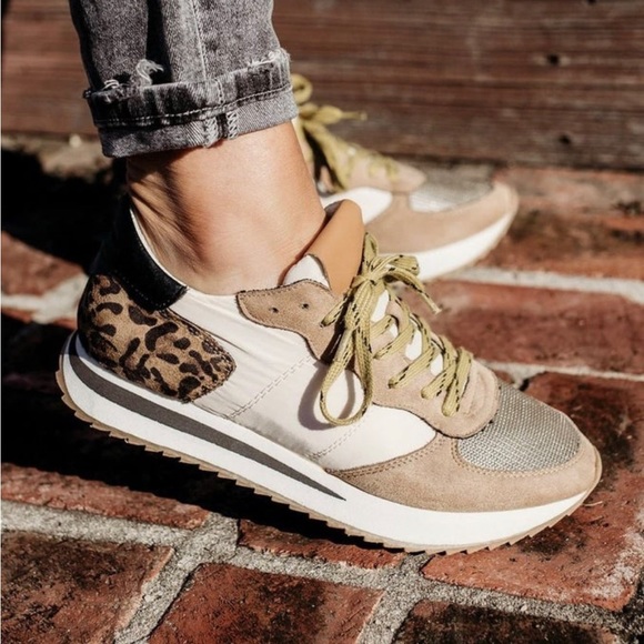 “Prudence” Leopard Sneaker SHU SHOP BNIB - Picture 1 of 6